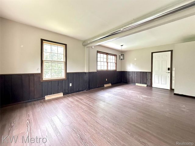 1305 Collegewood Street, Ypsilanti, MI 48197