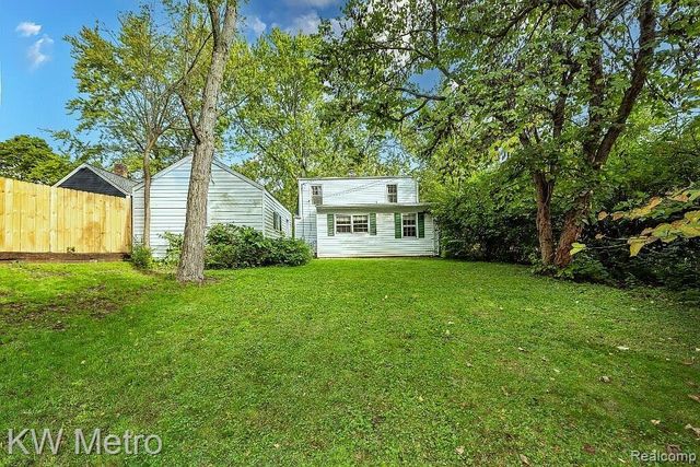 1305 Collegewood Street, Ypsilanti, MI 48197