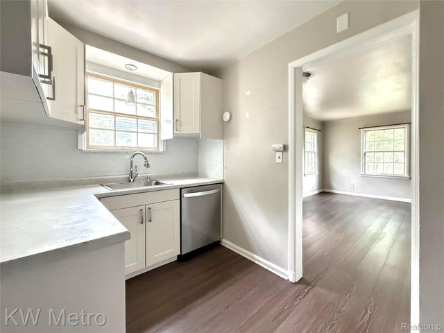 1305 Collegewood Street, Ypsilanti, MI 48197