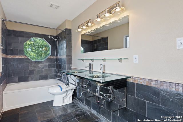 8118 Stagwood Hill, San Antonio, TX 78254
