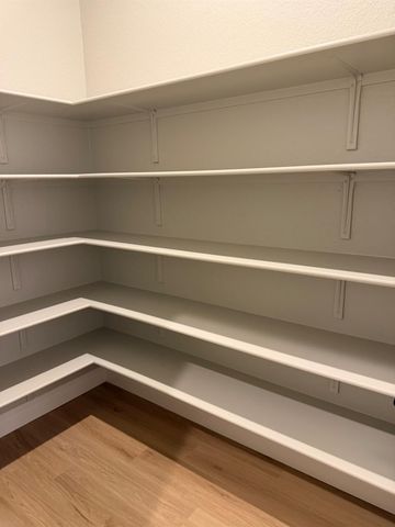 8698 N Privado Ct, Hilmar, CA 95324