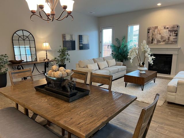 8698 N Privado Ct, Hilmar, CA 95324