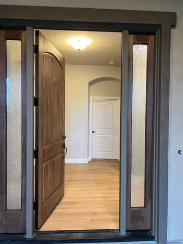 8698 N Privado Ct, Hilmar, CA 95324