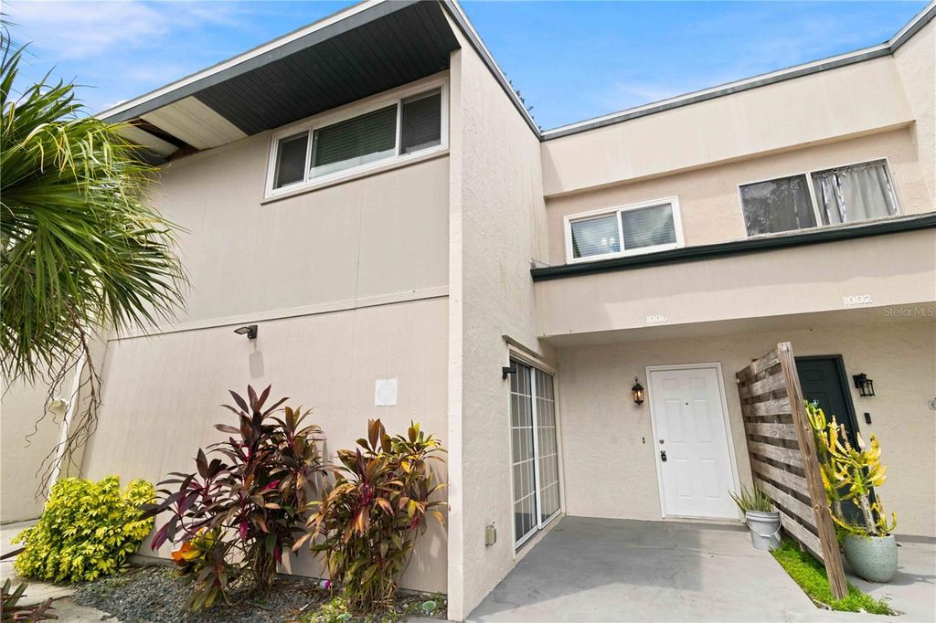 1006 LONGFELLOW COURT, SARASOTA, FL 34243 — exterior