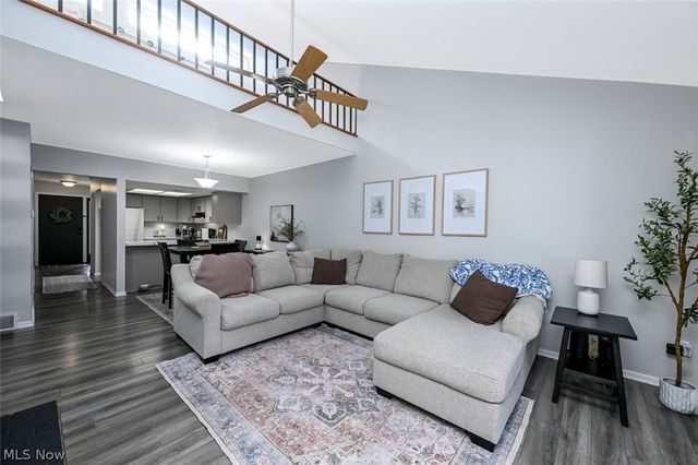 231 Portage Lakes Drive, Akron, OH 44319