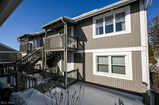 231 Portage Lakes Drive, Akron, OH 44319