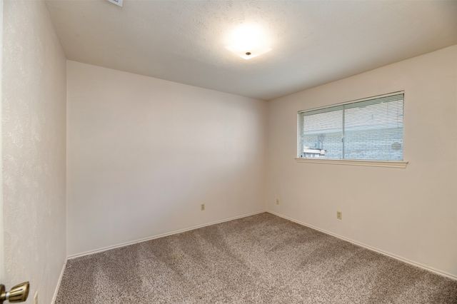 2121 Stone Creek Drive, Plano, TX 75075