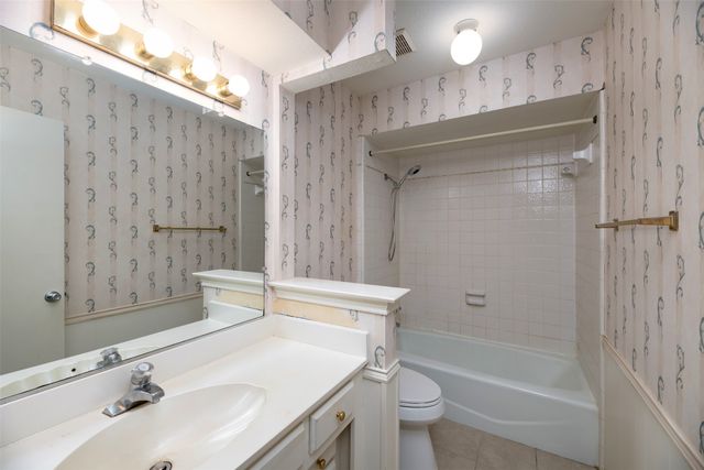 2121 Stone Creek Drive, Plano, TX 75075