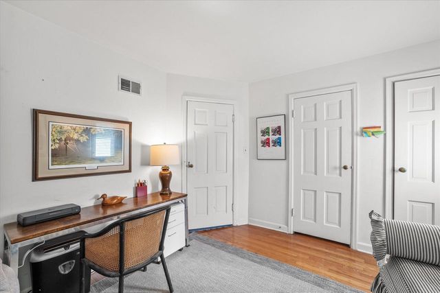 4919 N Diversey BOULEVARD, Whitefish Bay, WI 53217