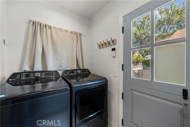 8054 Cedros, Panorama City (los Angeles), CA 91402