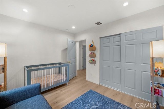 8054 Cedros, Panorama City (los Angeles), CA 91402