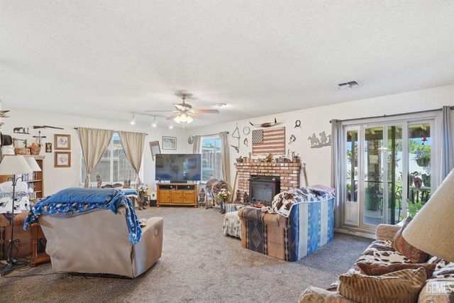 4416 Sugar Cane Avenue, Bakersfield, CA 93313