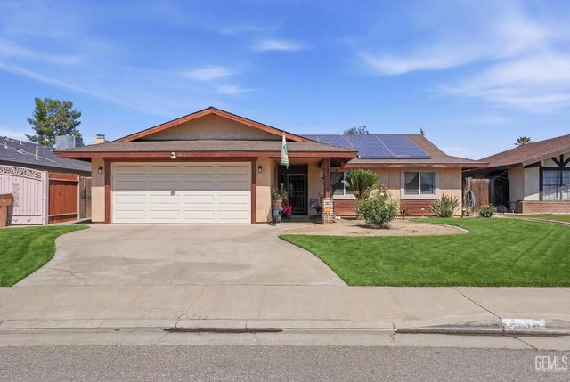 4416 Sugar Cane Avenue, Bakersfield, CA 93313