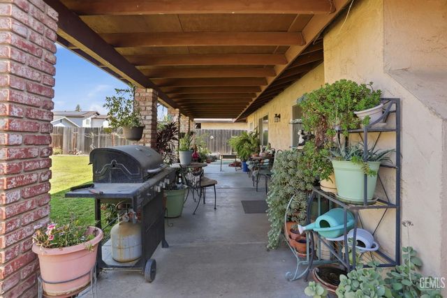 4416 Sugar Cane Avenue, Bakersfield, CA 93313