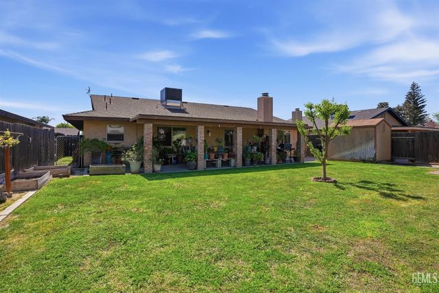 4416 Sugar Cane Avenue, Bakersfield, CA 93313