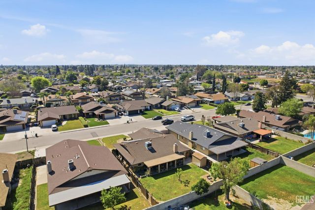 4416 Sugar Cane Avenue, Bakersfield, CA 93313