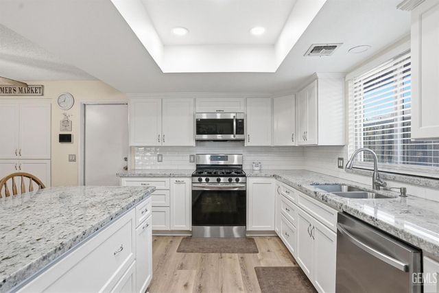 4416 Sugar Cane Avenue, Bakersfield, CA 93313