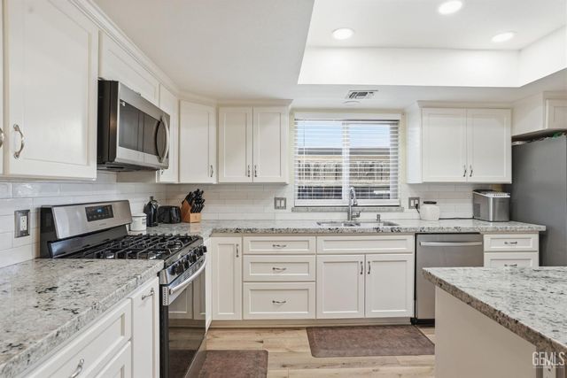 4416 Sugar Cane Avenue, Bakersfield, CA 93313