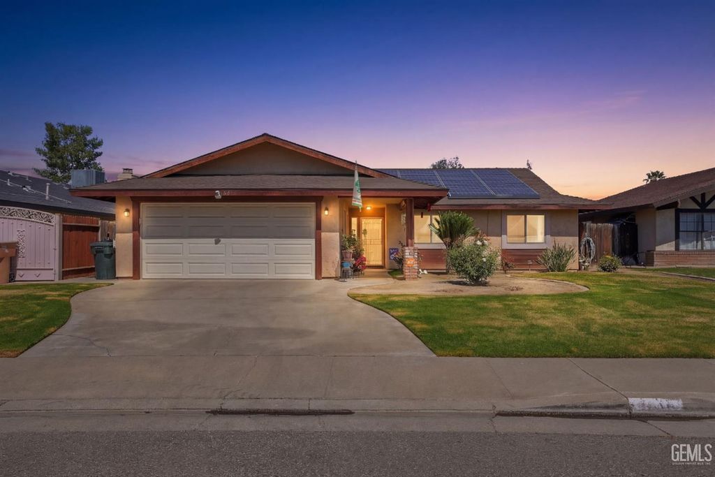 4416 Sugar Cane Avenue, Bakersfield, CA 93313