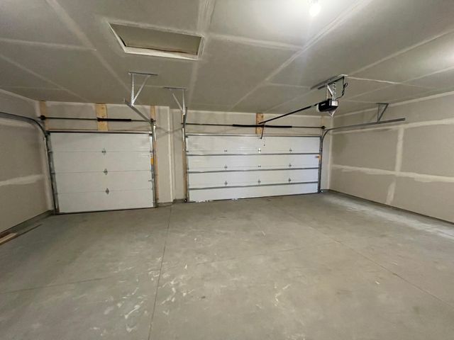 1437 34th Avenue SW, Cambridge, MN 55008