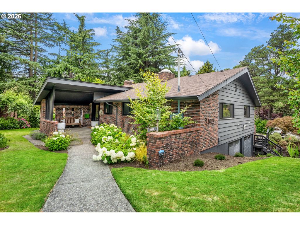 2802 Se MORELAND Ln, Portland, OR 97202