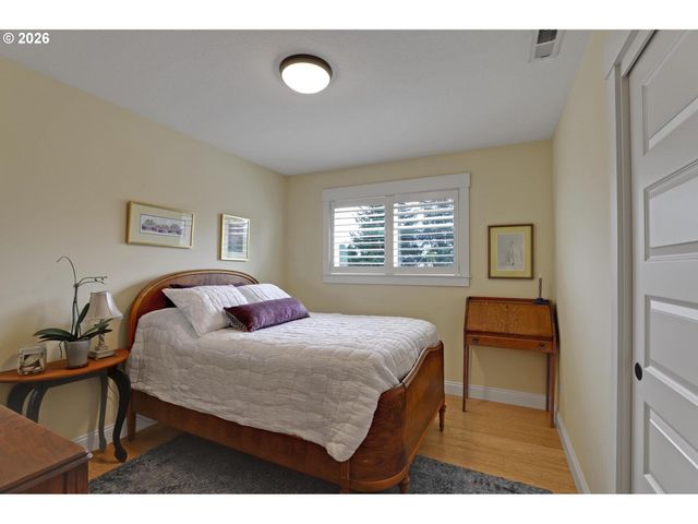 1415 Ne PRESCOTT St, Portland, OR 97211