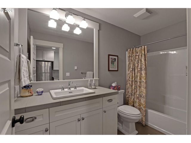 1415 Ne PRESCOTT St, Portland, OR 97211