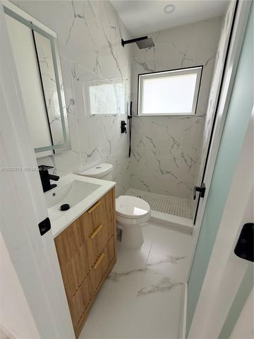 15551 NW 29 ter, Miami Gardens, FL 33054