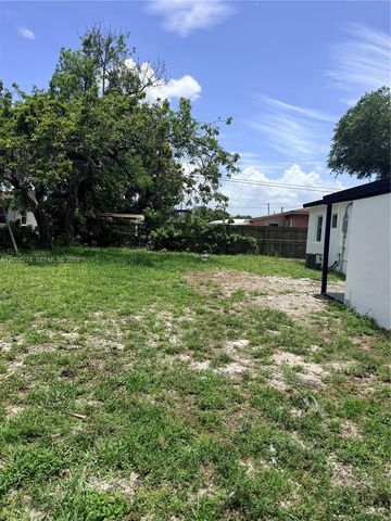 15551 NW 29 ter, Miami Gardens, FL 33054