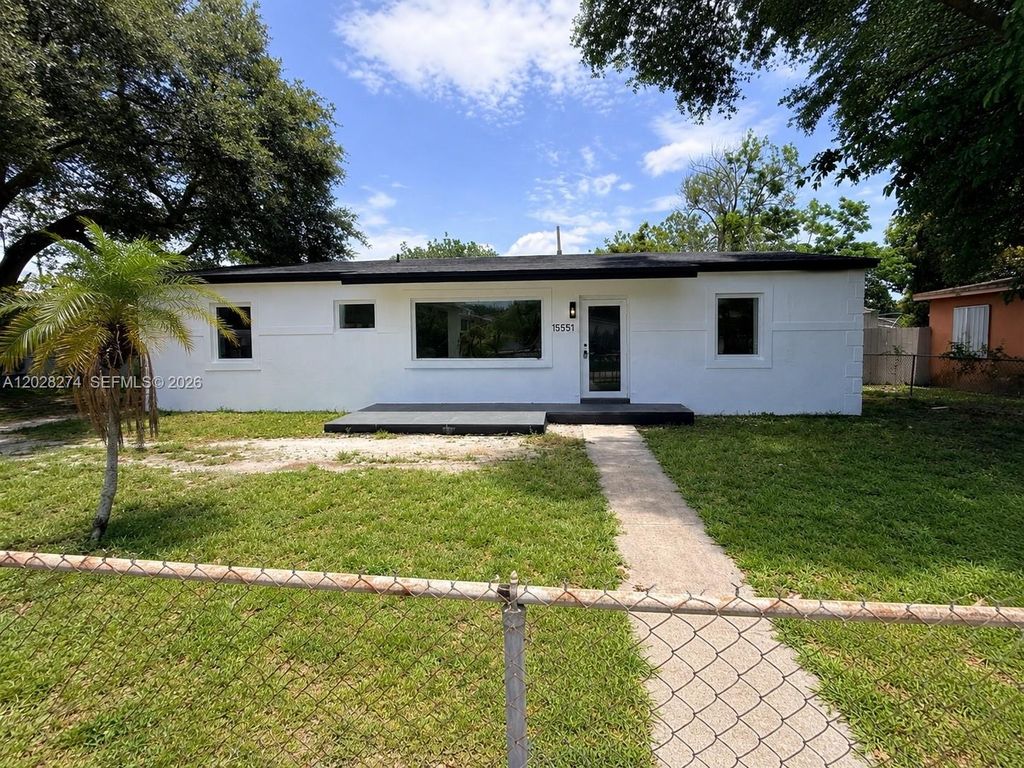 15551 NW 29 ter, Miami Gardens, FL 33054