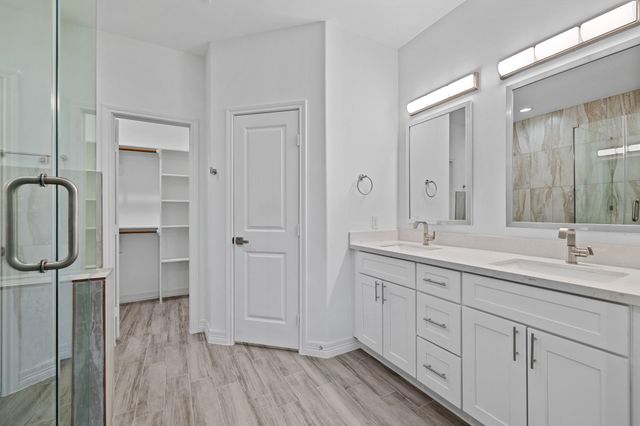 5430 Heron Drive, Houston, TX 77033