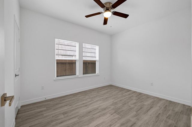 5430 Heron Drive, Houston, TX 77033