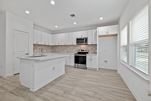 5430 Heron Drive, Houston, TX 77033
