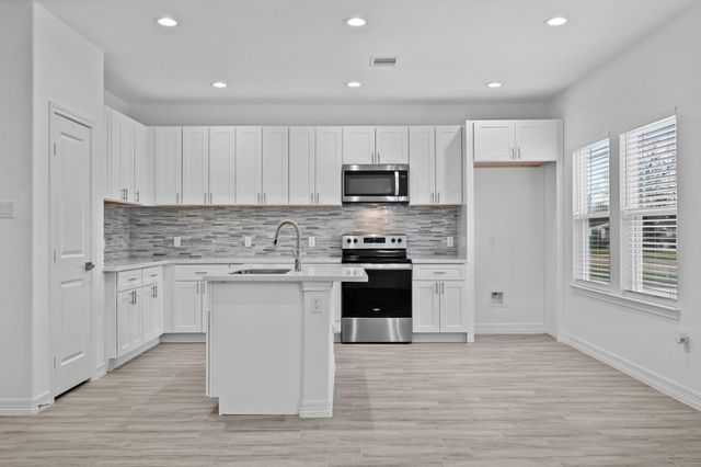 5430 Heron Drive, Houston, TX 77033