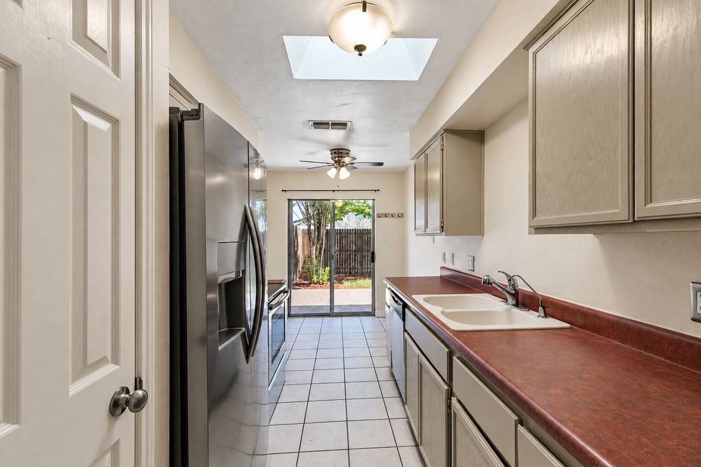 1710 Magnolia Lane, Euless, TX 76039 — photo 4