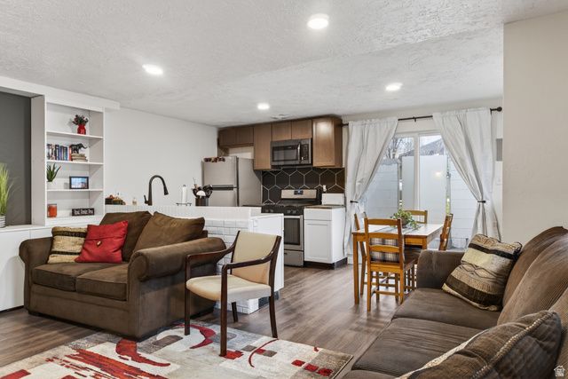 1441 W ARTHUR DR, Provo, UT 84601