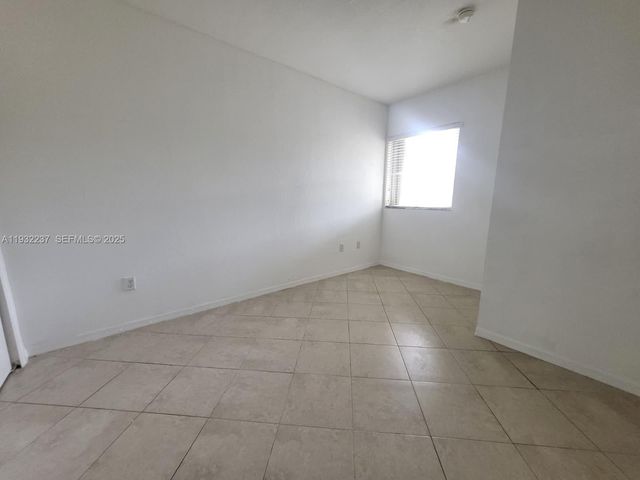 10754 NW 85 TE 7-34, Doral, FL 33178