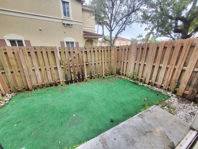 10754 NW 85 TE 7-34, Doral, FL 33178