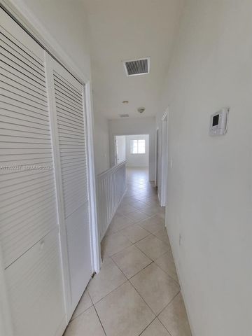 10754 NW 85 TE 7-34, Doral, FL 33178
