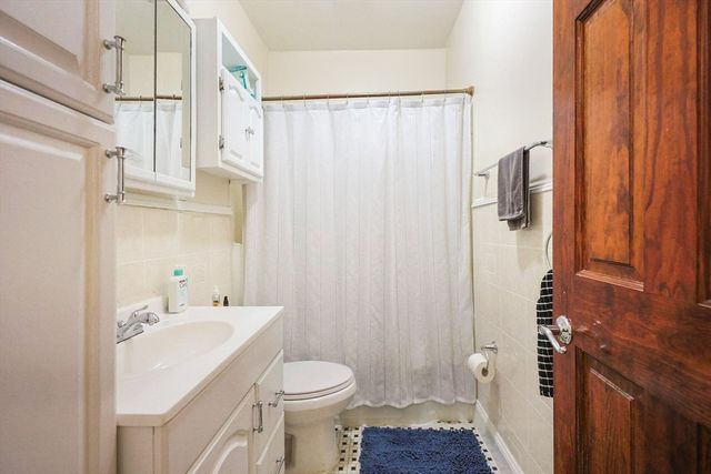 17 Symphony 6, Boston, MA 02115