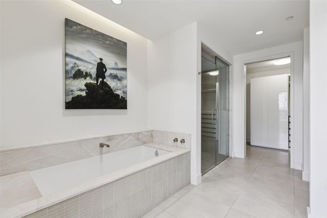 2408 Victory Park Lane 838, Dallas, TX 75219