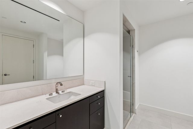 2408 Victory Park Lane 838, Dallas, TX 75219