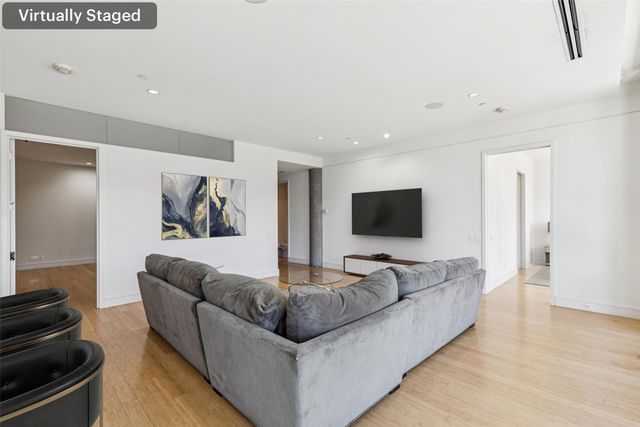 2408 Victory Park Lane 838, Dallas, TX 75219