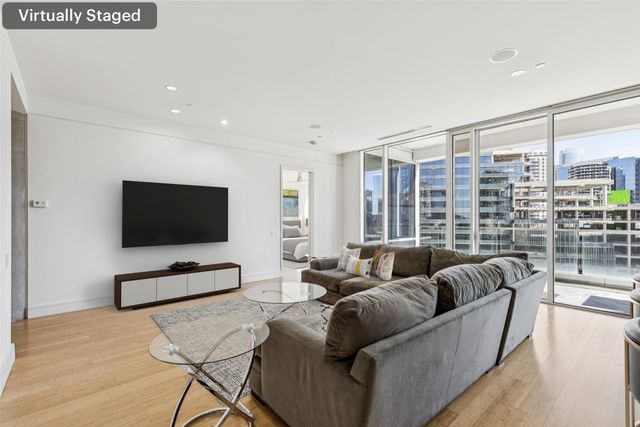 2408 Victory Park Lane 838, Dallas, TX 75219