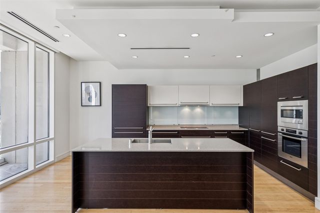 2408 Victory Park Lane 838, Dallas, TX 75219