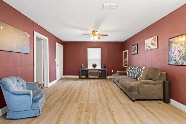 518 Williams St, Longview, TX 75601