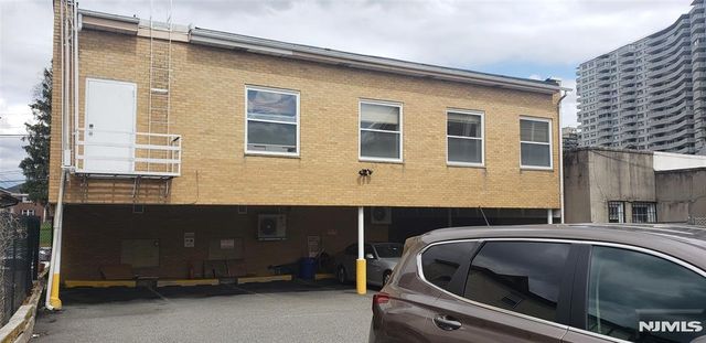 442 Main Street, Fort Lee, NJ 07024
