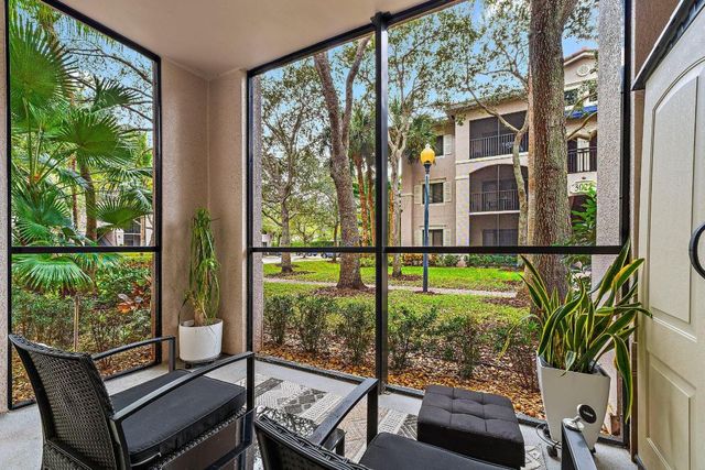 3021 Alcazar Place 103, Palm Beach Gardens, FL 33410