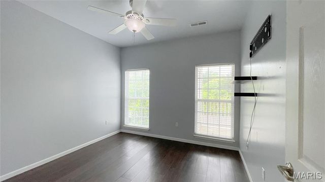 33 Kassebaum Lane 306, Unincorporated, MO 63129