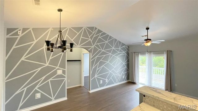 33 Kassebaum Lane 306, Unincorporated, MO 63129